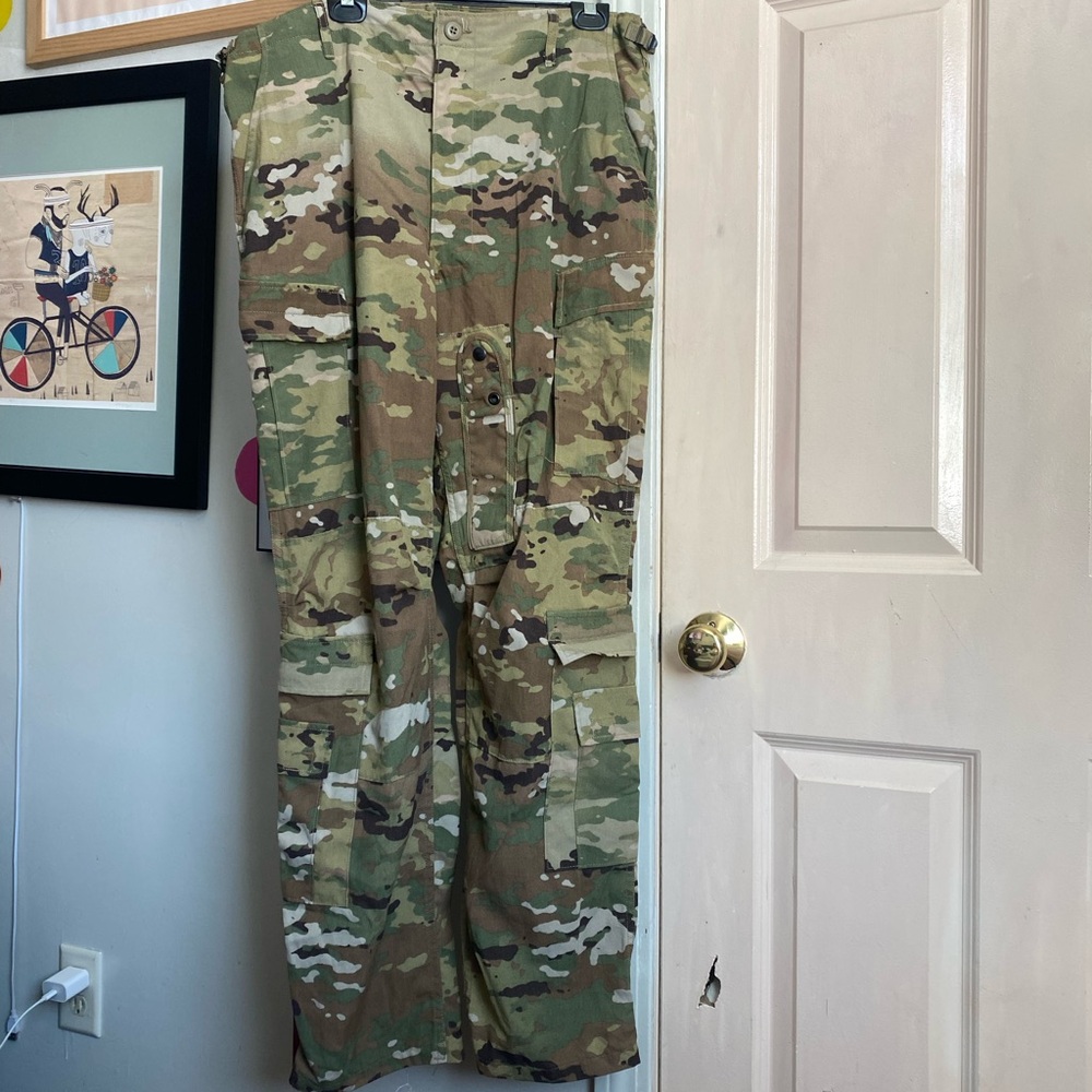 Camouflage Cargo Pants - Picture 1 of 7